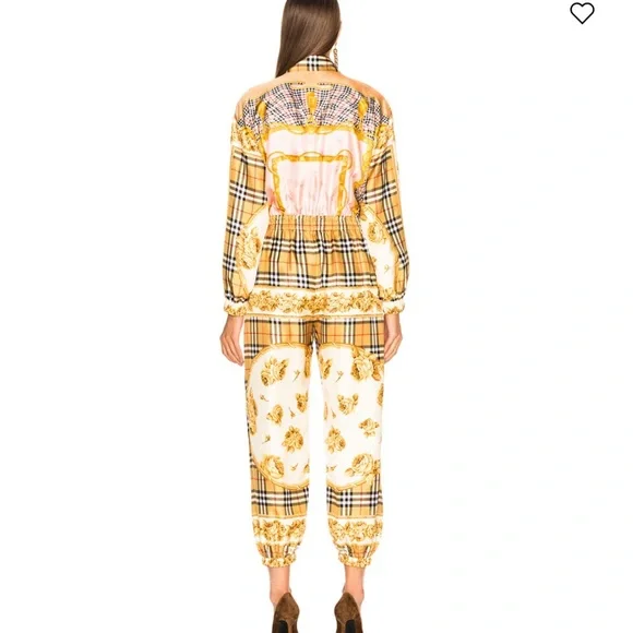 Beautiful Burberry plaid jumpsuit - Picture 5 of 17
